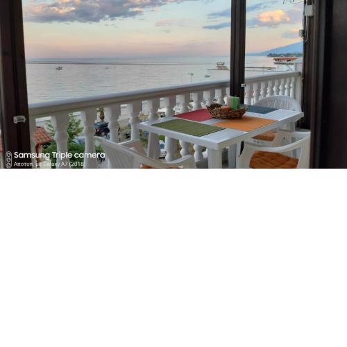 SEA VIEW APARTMENTS Zeus