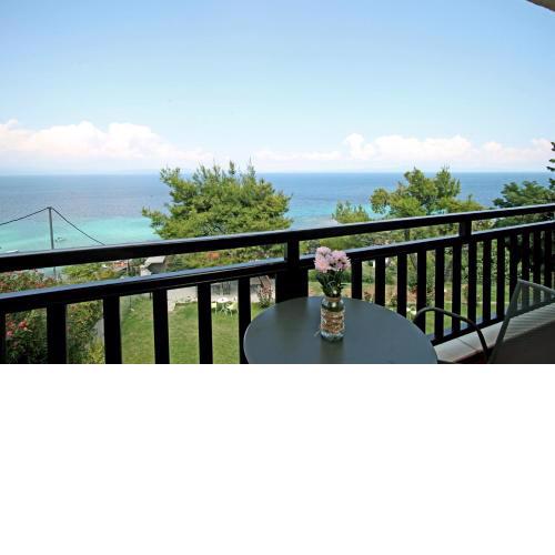 Sea View Apollo Apartments & Studios in Afytos