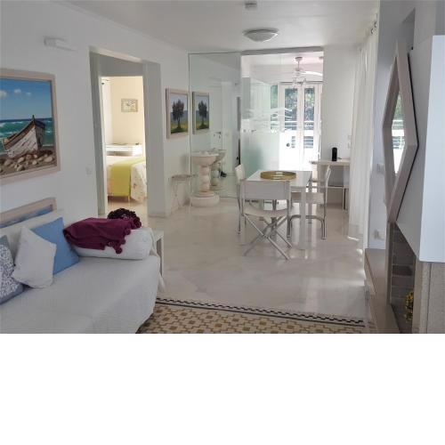 Sea View Dreamy Penthouse in Vouliagmeni