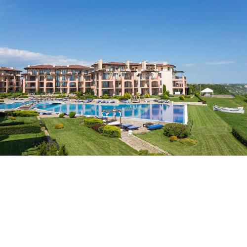 Sea View & infinity pool apartment in Kaliakria resort