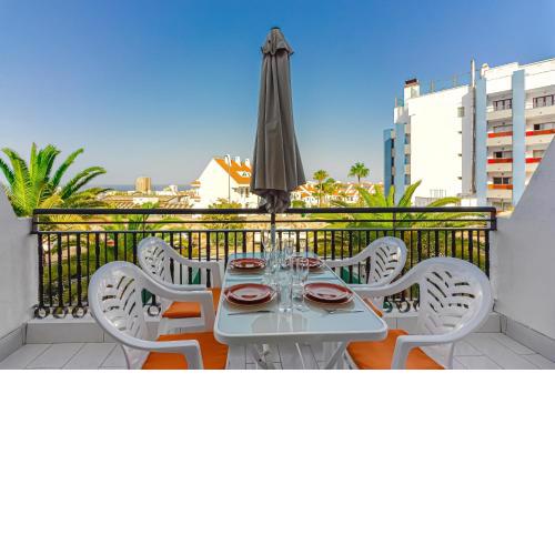 Sea view Los Cristianos Pool Modern Apartment PoolBar