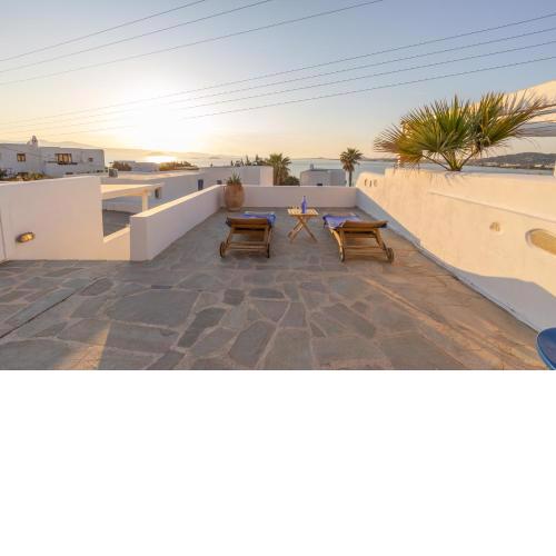 Sea View Maisonette by the beach
