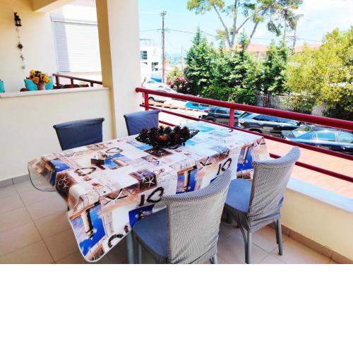 Sea View Maisonette in Chanioti, 40m from the Beach