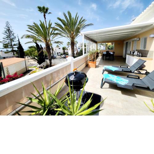 Sea View Penthouse Urbania