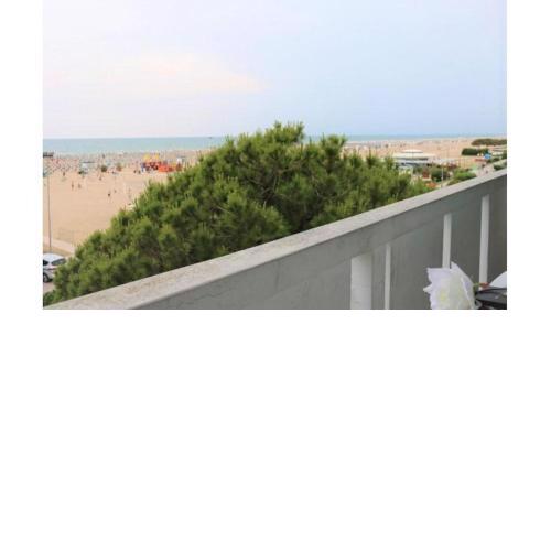 Sea View Spectacular Beachfront - Beach place with umbrella included
