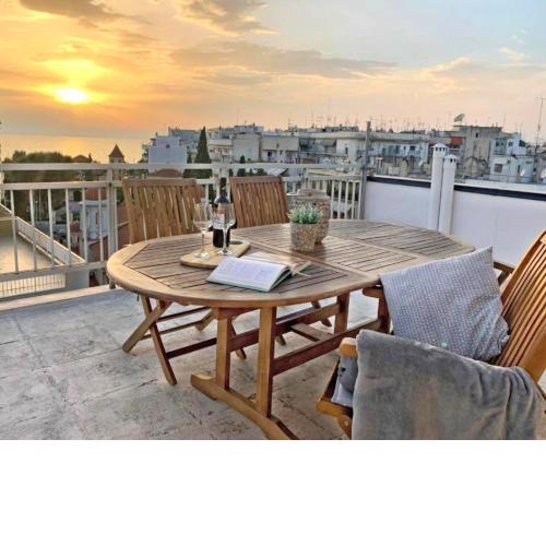 Sea View Sunset Penthouse