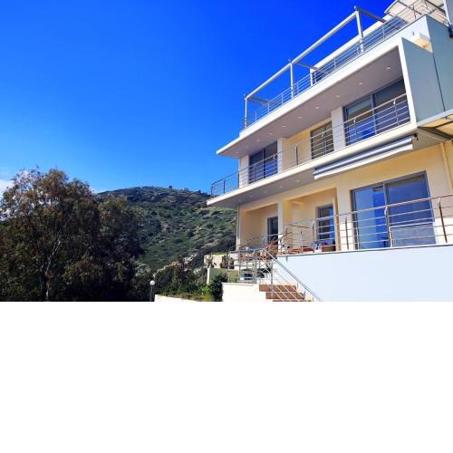 Seafront, 5star Home - 4min Walk To Private Beach