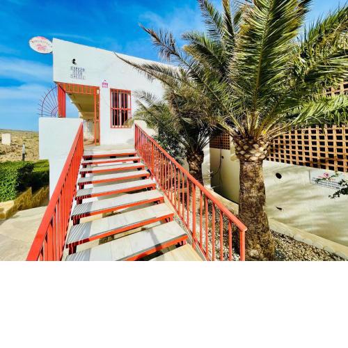 Seafront apartment in La Garrofa with private terrace