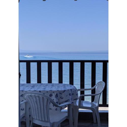 Seafront Apartment Pefkochori