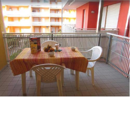 Seafront Complex - Cosy Apartment Close to Shopping Centre, Tennis, Mini golf