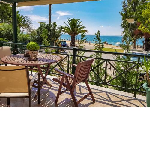 SEAFRONT PRIVILEGE HOUSE Nikiti Beach