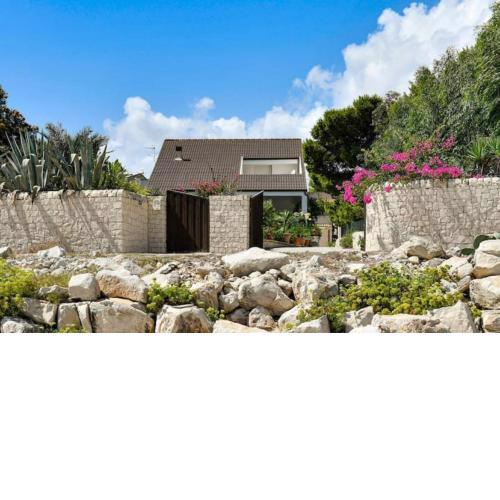 Seafront Villa "Mare in casa"