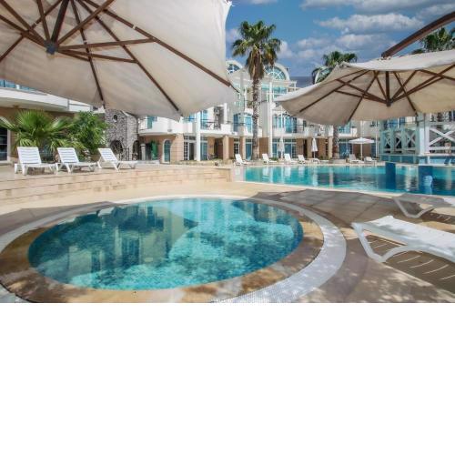 Seahorse Deluxe Hotel