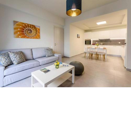 Seashell Apt 1