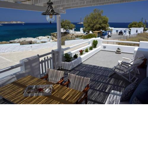 Seashell Mandrakia Sea view