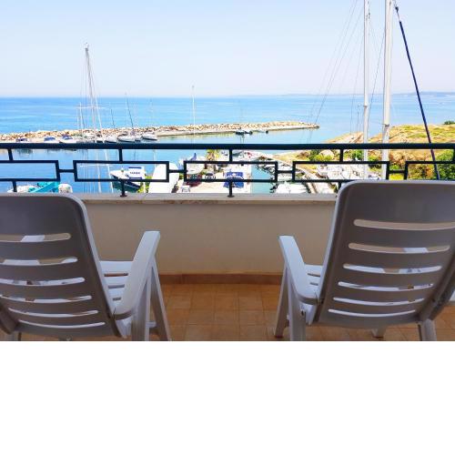 SeaSide Apartment