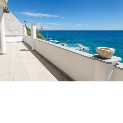 Seaside holiday apartment - unique location