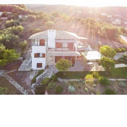Seaside House with view over Pagasitikos