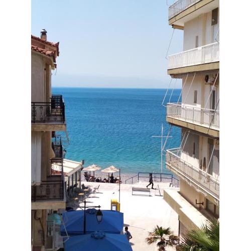 Seaview apartment in theheart of Loutraki