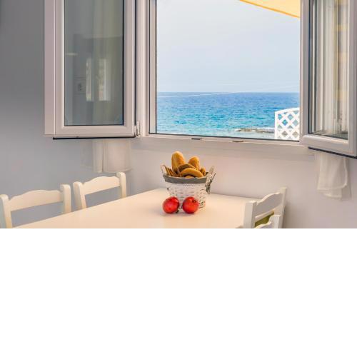 Seaview House Mandrakia