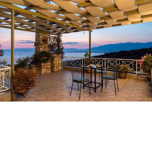 Seaview Splendor at Eros Loft with Infinity Pool