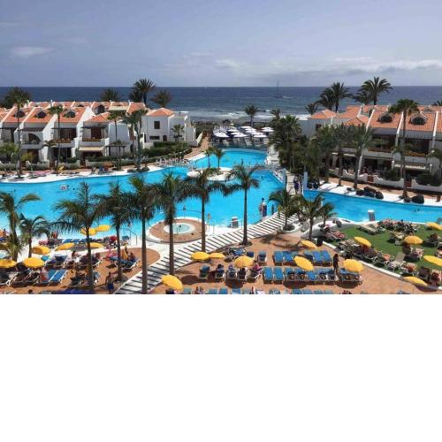 Seaview Studio at Parque Santiago III