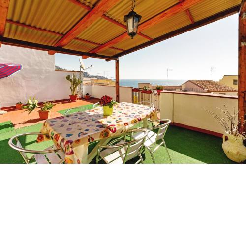 Seaview Terrace Sunny Apartment