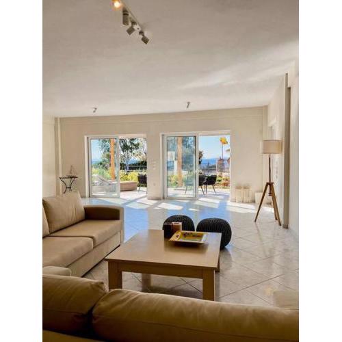 Seaview Villa Raf