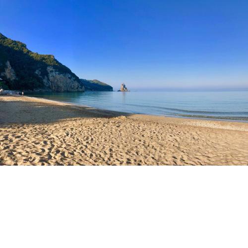Sebastian's - Agios Gordios Beach