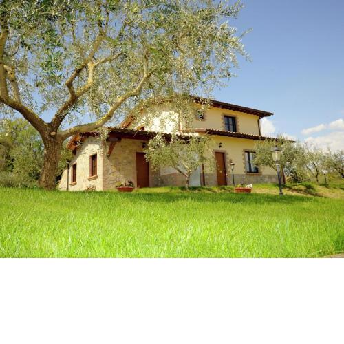 Secluded Mansion in Perugia with Jacuzzi