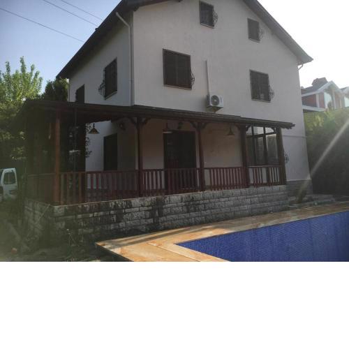 Secluded Villa with Pool Surrounded by Nature in Sapanca near Kirkpinar Coast