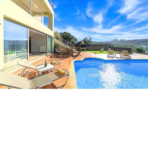 Secret Escape Villa Heated Pool and Jacuzzi