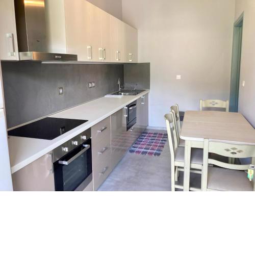 See Breeze Apartments - n.2