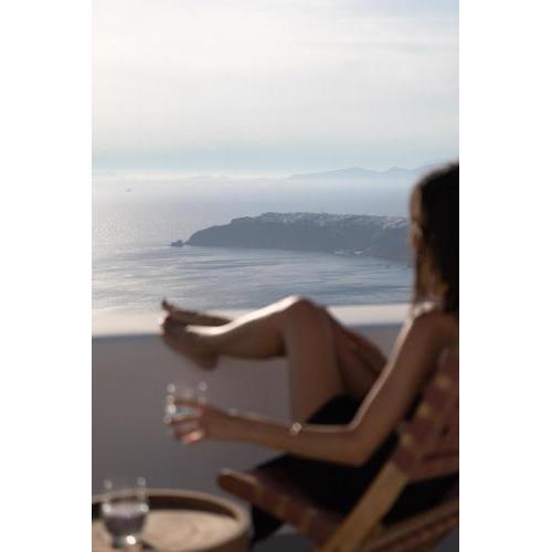 Serendipity Cliffside Villa & Suites