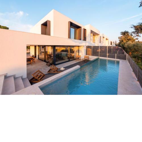 Serene seafront villas