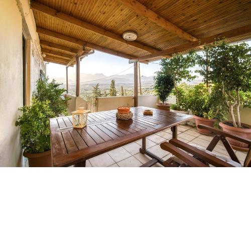 Serenity View - traditional village apartment