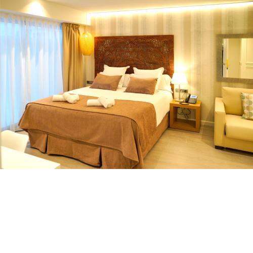 Serennia Fira Gran Via Exclusive Rooms