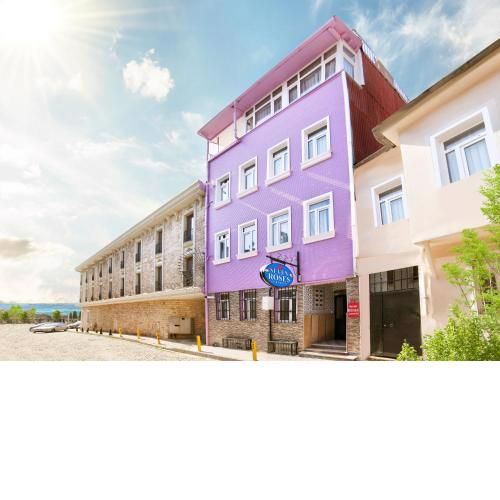 SEVEN ROSES APART HOTEL