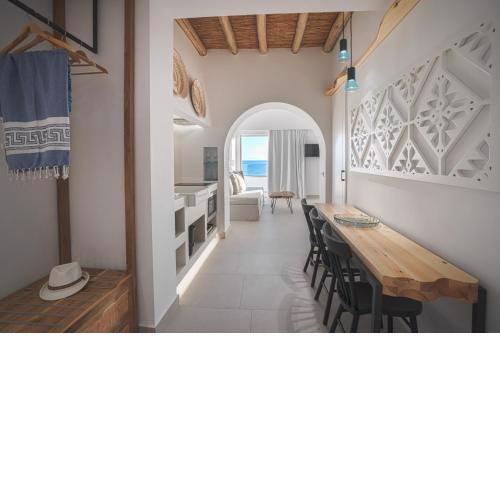 Sfakia Seaside luxury Suites