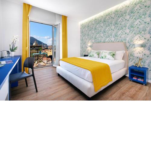 Shabby Chic Seaview Apartments
