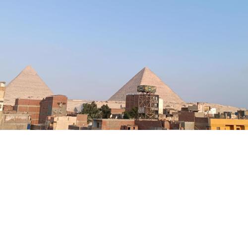 Shams pyramids inn