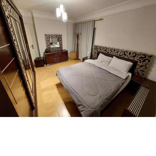 sharing apartment R2