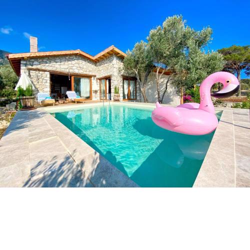 Shavilla Kalkan - Yalı ' da Korunaklı 1+1 Villa