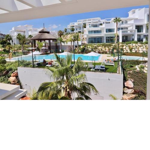 Siempre Mas Penthouse Atalaya Hills Golf Marbella 2 large bedrooms 4 guests
