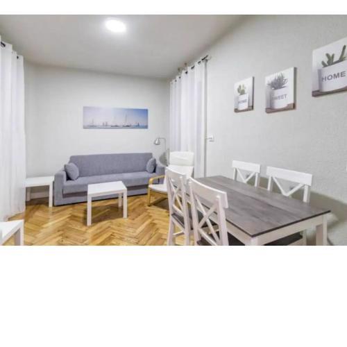 Silencioso apartamento en Bailén-La Latina