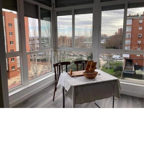 Silencioso, luminoso y familiar apartamento