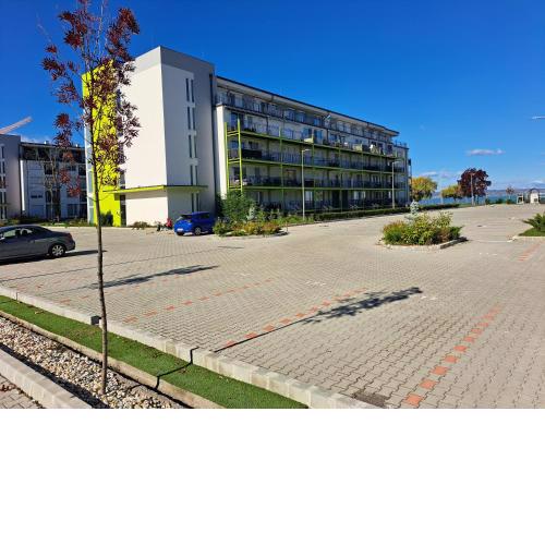 Silver Apartman
