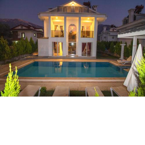 Silver Yunus Villa, Özel Havuzlu, Fethiye