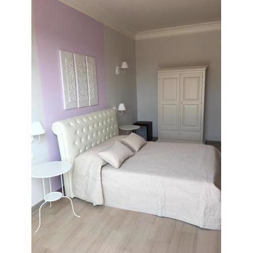 Simonetta's Rooms