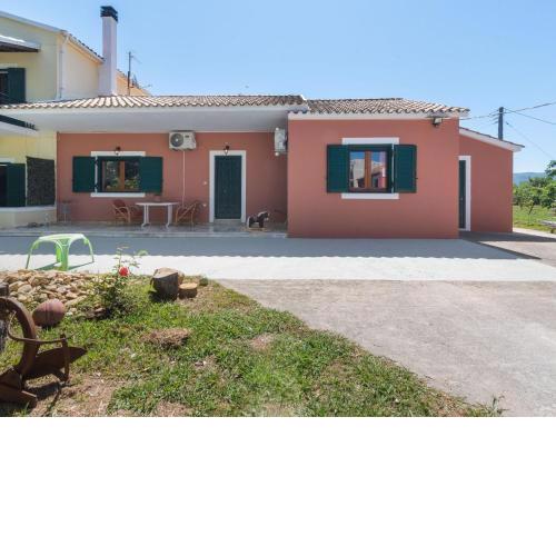 Simplistic Villa in Korfu near Seabeach
